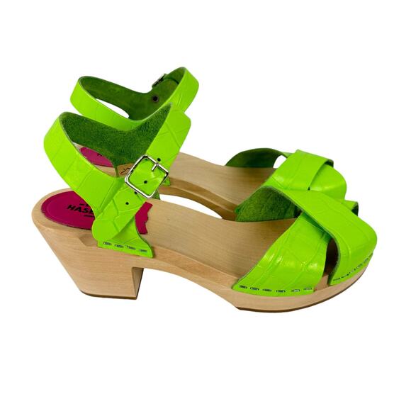 Swedish Hasbeens NWOB Mirja Neon Green Croc Print Leather Wood Heel Sandals - Picture 5 of 11